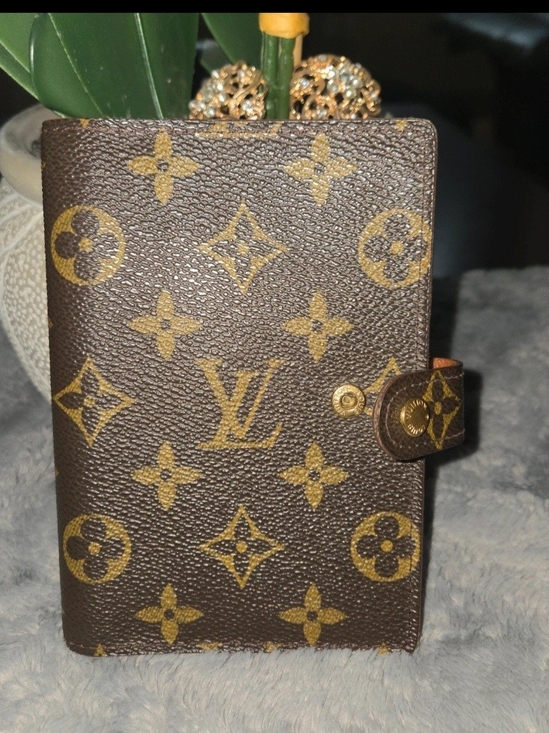Louis Vuitton Accessories - Authentic Louis Vuitton Agenda PM Monogram